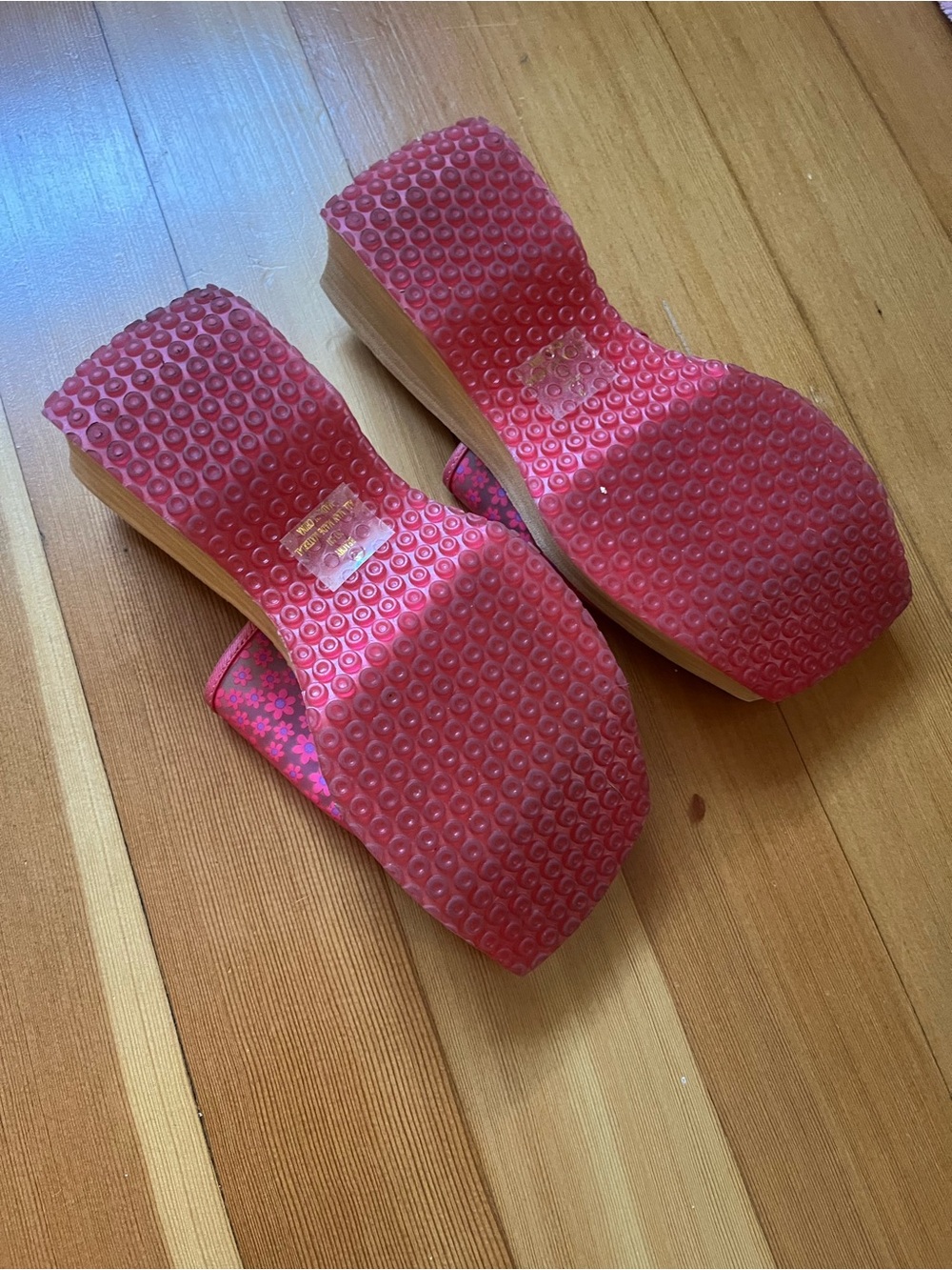 American Eagle Pink Floral Paltform Sandals - Picture 2 of 5